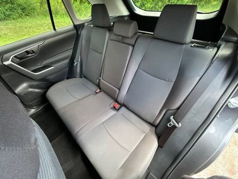 Used 2025 Toyota RAV4 LE AWD/4WD image 45