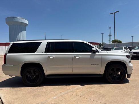 Used 2017 Chevrolet Suburban LT w/ Max Trailering Package RWD image 4