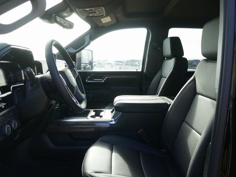 New 2026 Chevrolet Silverado 2500 LTZ w/ LTZ Premium Package image 13