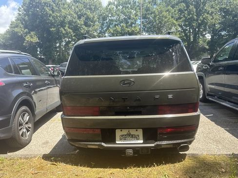 Used 2025 Hyundai Santa Fe Calligraphy FWD image 4