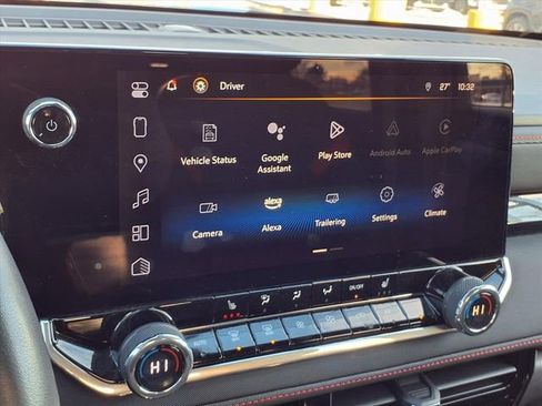 Used 2024 Chevrolet Colorado Z71 w/ Z71 Convenience Package 2 image 11