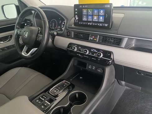Certified 2025 Honda Pilot EX-L image 11