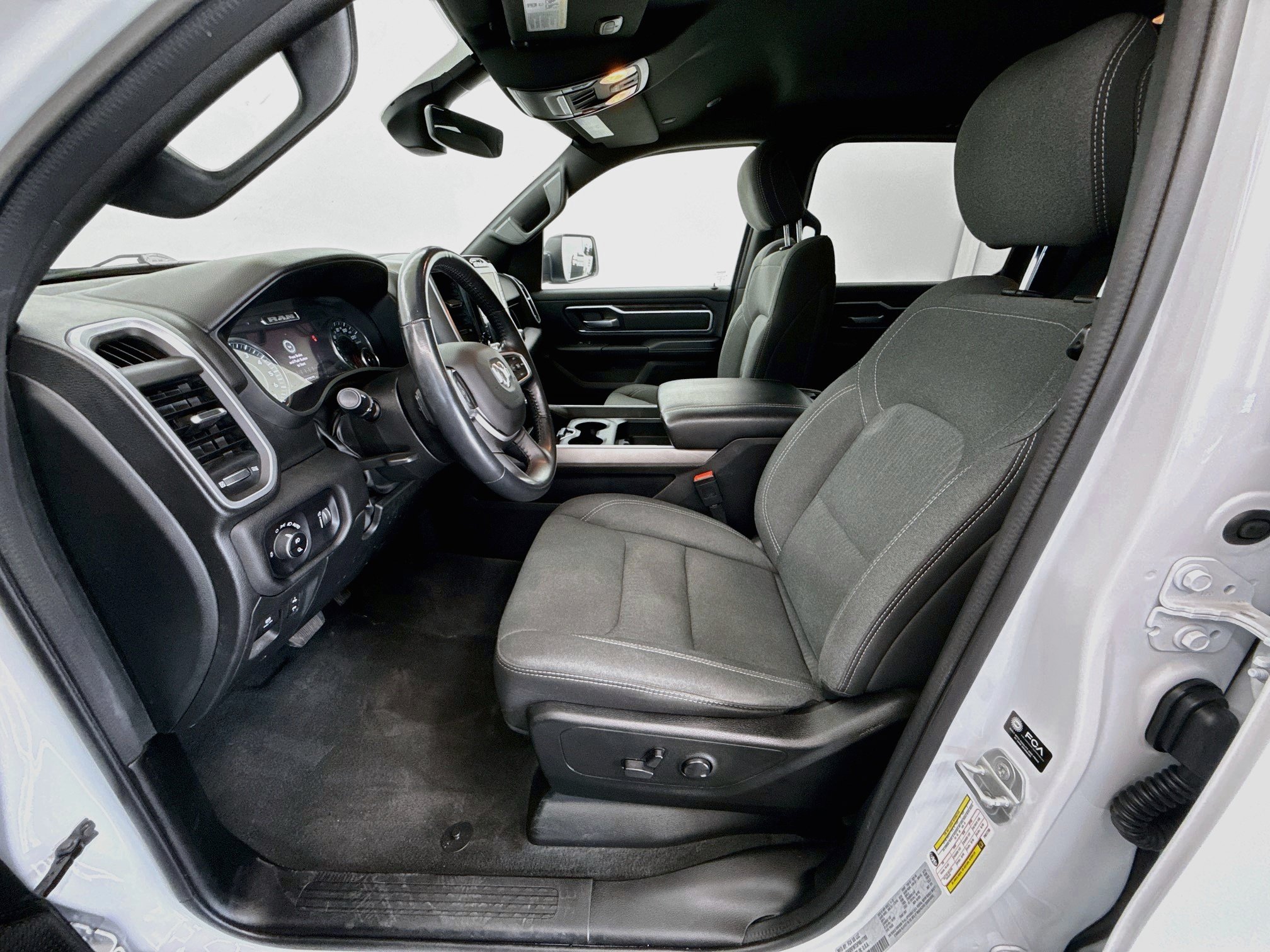 Used 2023 RAM 1500 Big Horn AWD/4WD image 13