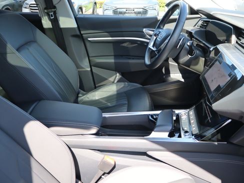 Used 2021 Audi e-tron Premium AWD/4WD image 13