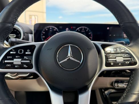 Used 2020 Mercedes-Benz A 220 4MATIC image 11