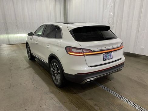 Used 2021 Lincoln Nautilus Reserve w/ Equipment Group 201A image 6