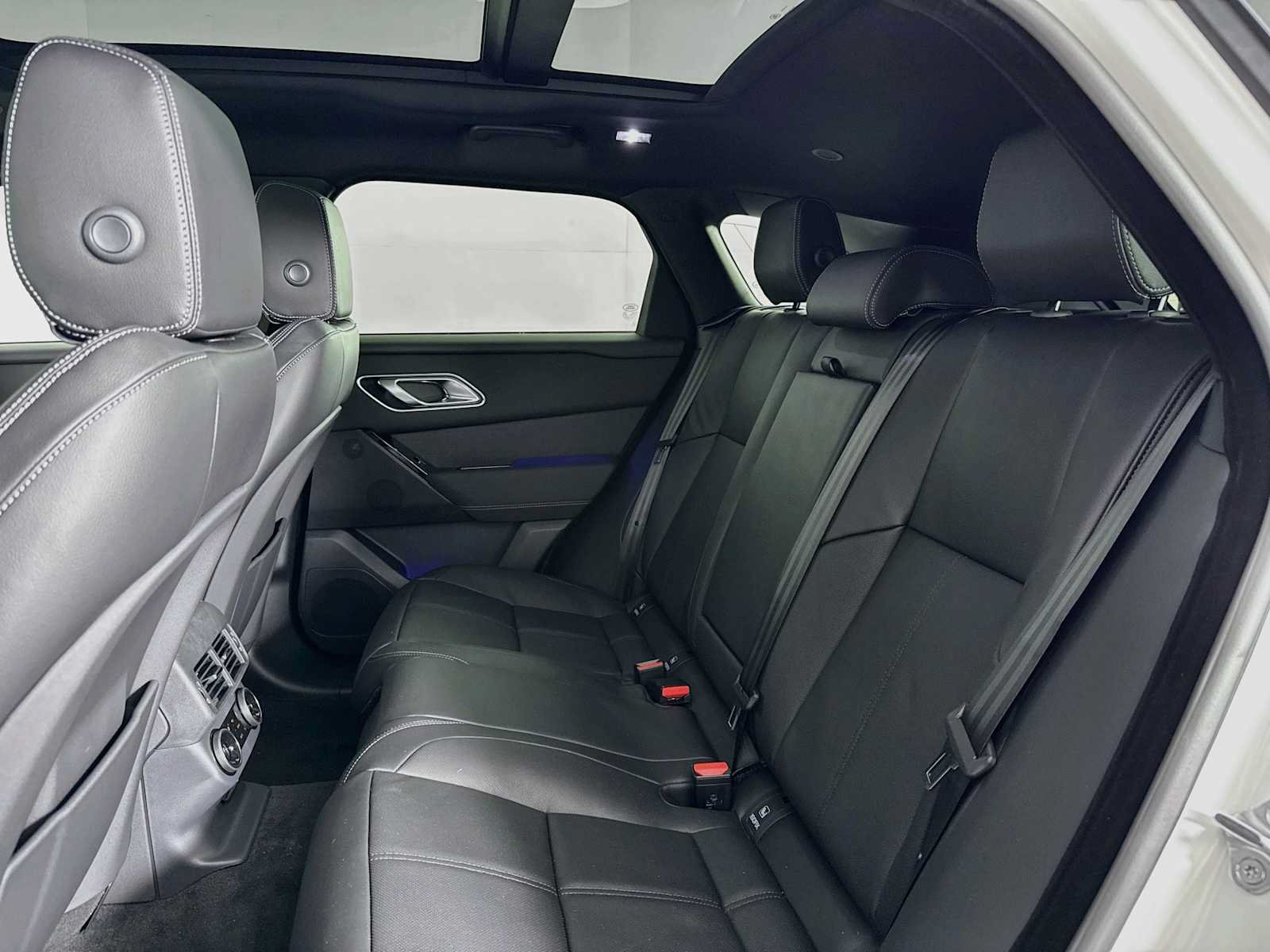 New 2026 Land Rover Range Rover Velar Belgravia AWD/4WD image 21