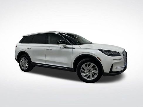 Used 2023 Lincoln Corsair AWD image 39