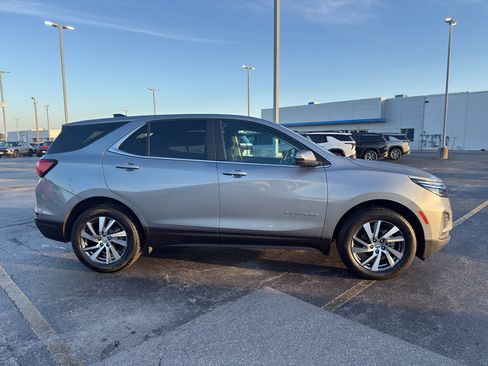 Certified 2024 Chevrolet Equinox LT AWD/4WD image 4