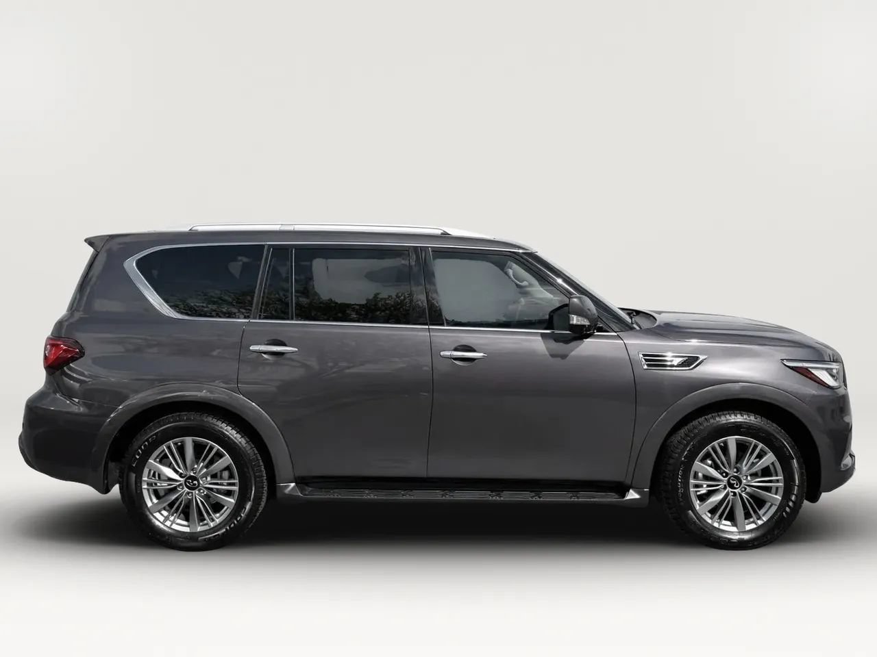 Used 2023 INFINITI QX80 Luxe w/ Cargo Package AWD/4WD image 7