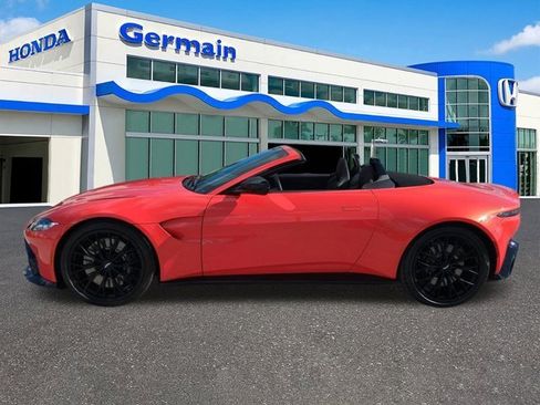 Used 2023 Aston Martin V8 Vantage Roadster image 7