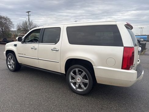 Used 2009 Cadillac Escalade ESV 2WD image 4