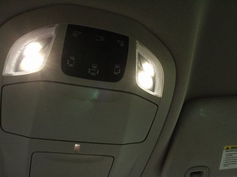 Used 2020 Chrysler Pacifica Touring-L image 24