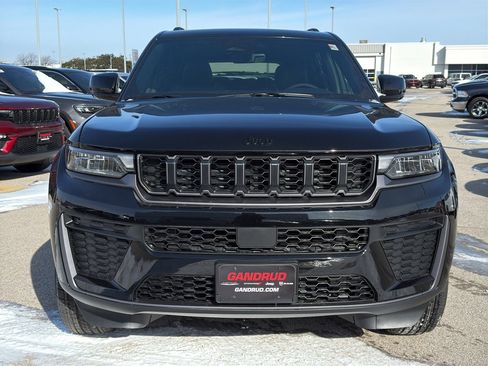 New 2026 Jeep Grand Cherokee L 4WD image 3