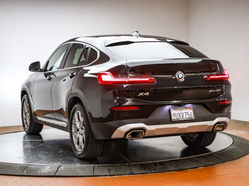Used 2025 BMW X4 xDrive30i w/ Convenience Package image 9