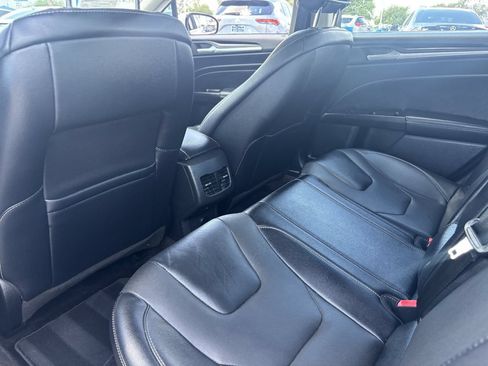 Used 2017 Ford Fusion Titanium FWD image 16