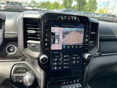 Used 2020 RAM 1500 Limited w/ Black Appearance Package AWD/4WD image 13