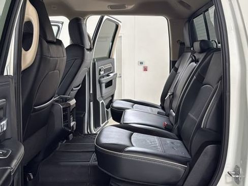 Used 2021 RAM 3500 Laramie w/ Cold Weather Group AWD/4WD image 17