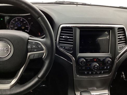 Used 2018 Jeep Grand Cherokee Limited AWD/4WD image 32