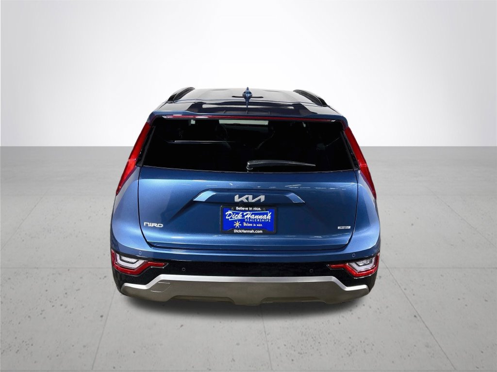 Used 2024 Kia Niro SX Touring FWD image 7