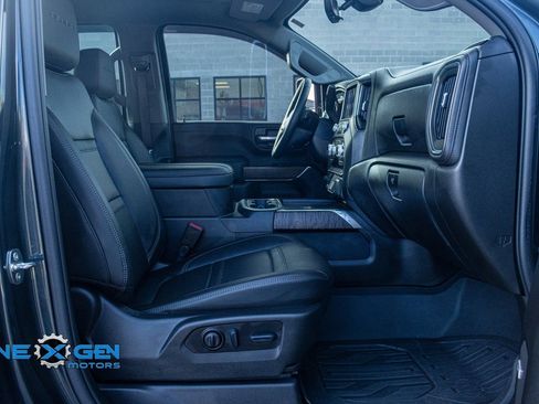 Used 2023 GMC Sierra 2500 Denali w/ Denali Ultimate Package image 37