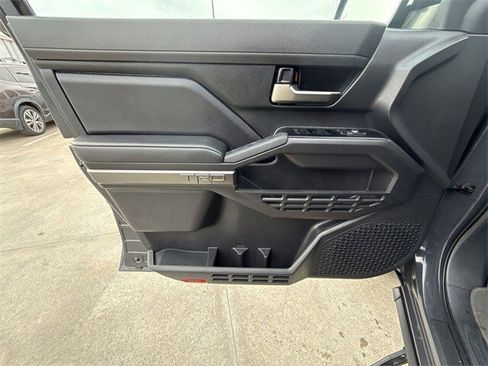 Used 2025 Toyota Tacoma TRD Off-Road image 13