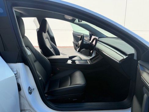 Used 2023 Tesla Model 3 Standard Range image 12