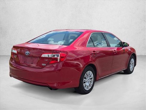 Used 2013 Toyota Camry LE FWD image 4