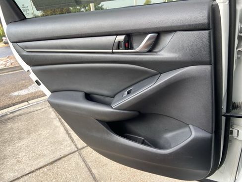 Used 2019 Honda Accord LX image 50