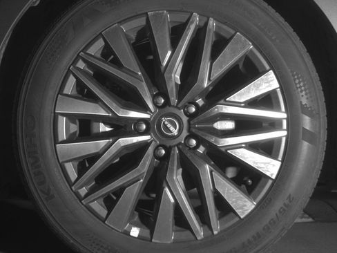 Used 2025 Nissan Altima 2.5 SV image 12