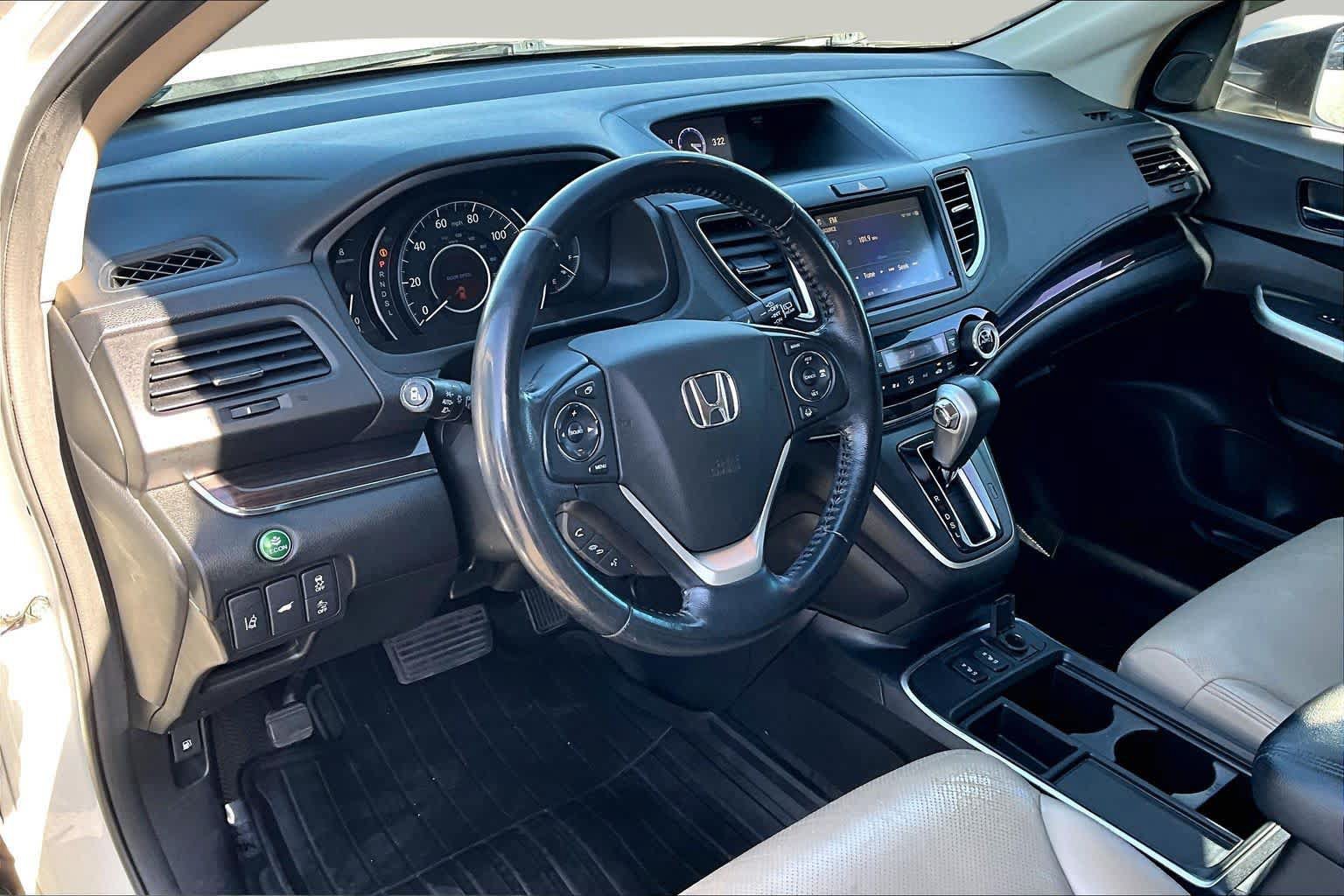 Used 2015 Honda CR-V Touring image 17