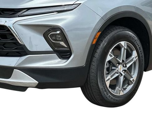 Used 2024 Chevrolet Blazer LT w/ Convenience Package FWD image 7