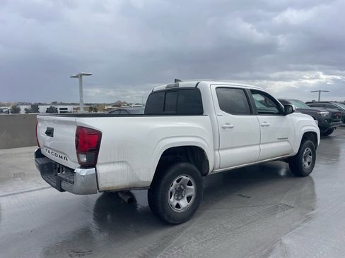 Used 2022 Toyota Tacoma SR5 image 2