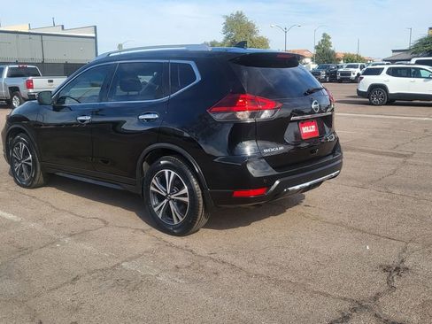 Used 2020 Nissan Rogue SV w/ Premium Package FWD image 6