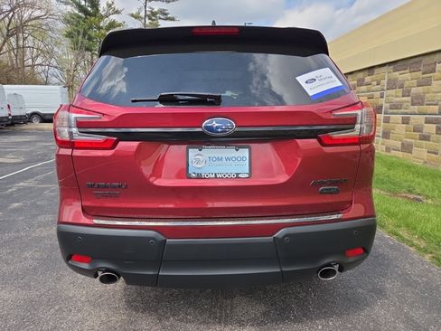 Used 2024 Subaru Ascent Onyx Edition image 12