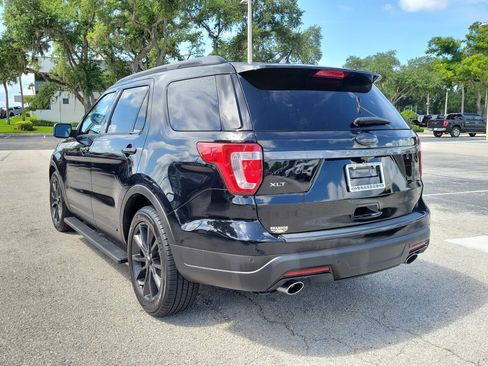 Used 2019 Ford Explorer XLT w/ Equipment Group 202A FWD image 7