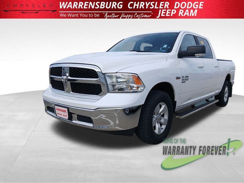Used 2019 RAM 1500 Classic SLT w/ Luxury Group image 6