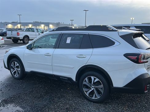 Used 2020 Subaru Outback Touring XT image 8