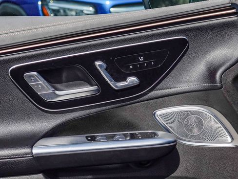 Used 2023 Mercedes-Benz EQE 500 4MATIC SUV image 21