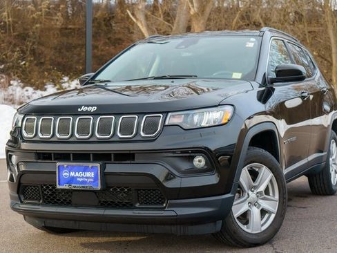 Used 2022 Jeep Compass Latitude w/ Convenience Group image 1