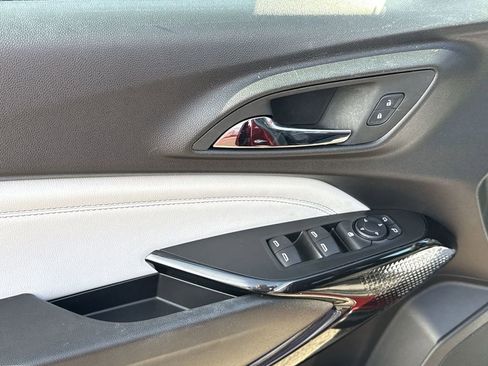 Used 2025 Chevrolet Trax LT w/ Driver Confidence Package image 15