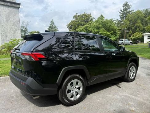 Used 2023 Toyota RAV4 LE FWD image 7