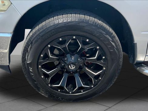 Used 2012 RAM 1500 Big Horn w/ Luxury Group RWD image 10