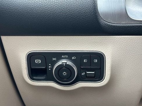 Certified 2021 Mercedes-Benz GLB 250 4MATIC image 27