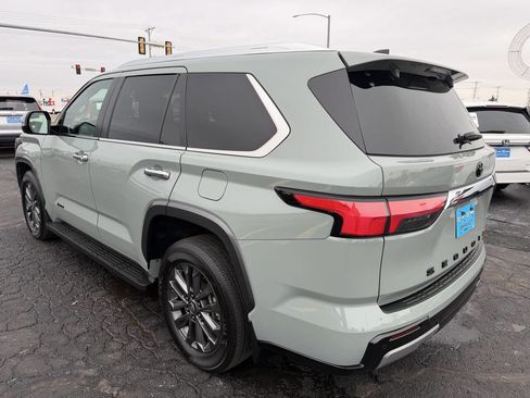 Used 2024 Toyota Sequoia Limited image 4