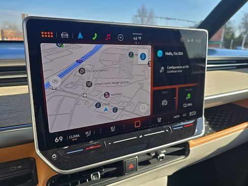 New 2025 Volkswagen ID. Buzz 1st Edition image 8