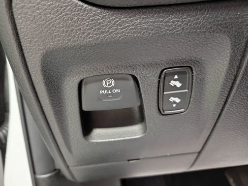 Used 2025 RAM 1500 Big Horn image 33