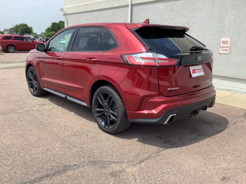 Used 2019 Ford Edge ST w/ Equipment Group 401A AWD/4WD image 7