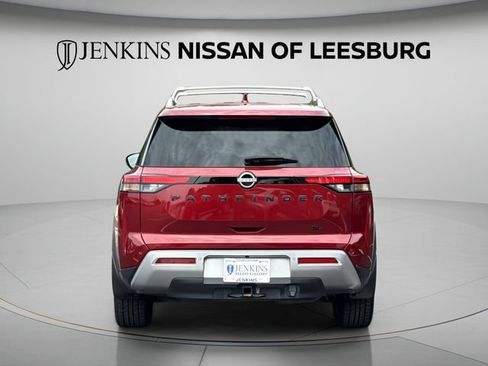 Certified 2023 Nissan Pathfinder SL w/ SL Premium Package FWD image 5