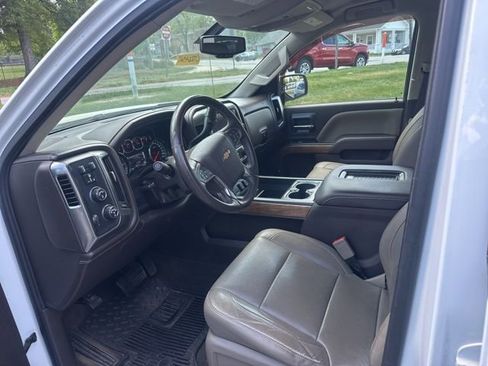 Used 2018 Chevrolet Silverado 1500 LTZ w/ Sport Package image 10